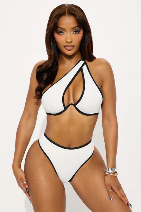 Kaitlyn asimetrik bikini